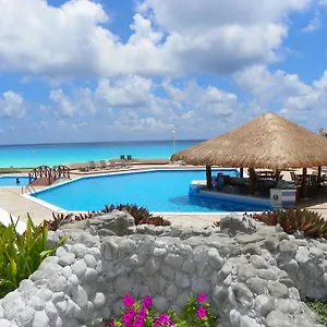 Brisas Aparthotel
